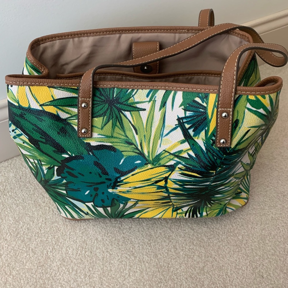 Spring/summer purse - Picture 1 of 5